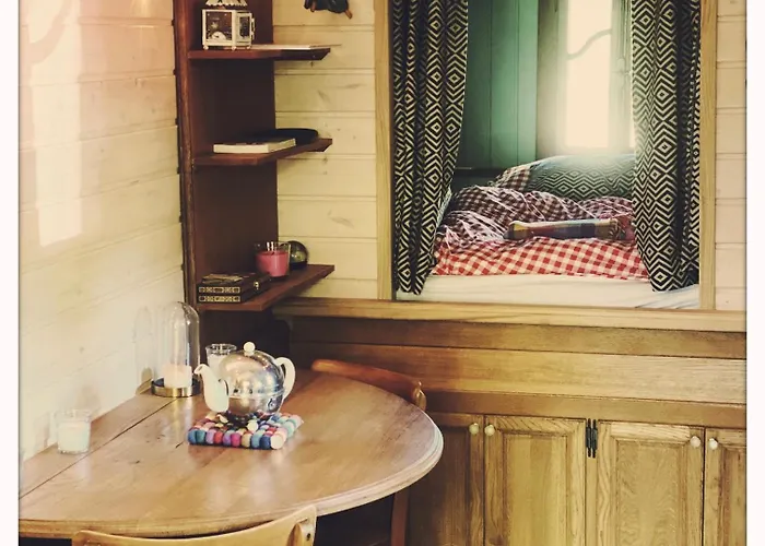 Roulotte Enchantée Dans Le Parc D'un Château Vendéen Casa vacanze *