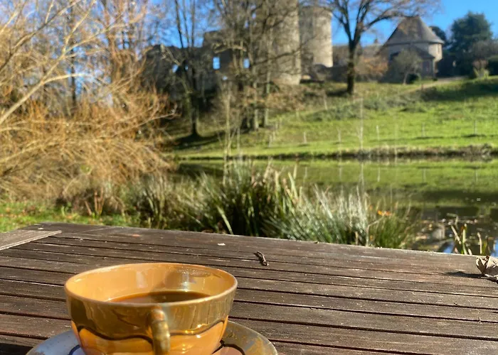 Roulotte Enchantée Dans Le Parc D'un Château Vendéen Casa vacanze